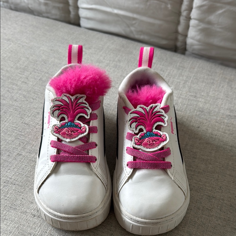 Puma White and Pink Sneakers with Fur - Picture 7 of 9